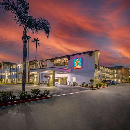Motel 6 Ontario Ca Convention Center Airport Bagian luar foto
